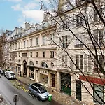 Guestready - Golden Elegance In Le Marais