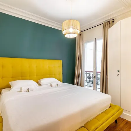 Guestready - Golden Elegance In Le Marais Apartment Paris