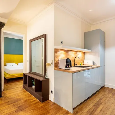 Guestready - Golden Elegance In Le Marais * Paris